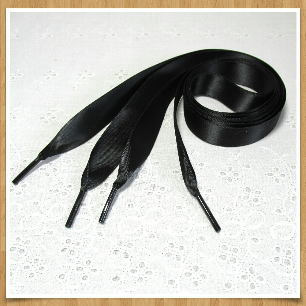 Satin Shoelaces Black 46" Long